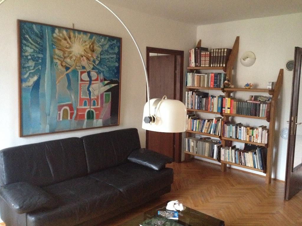 Apartment Cherry Ровінь Екстер'єр фото